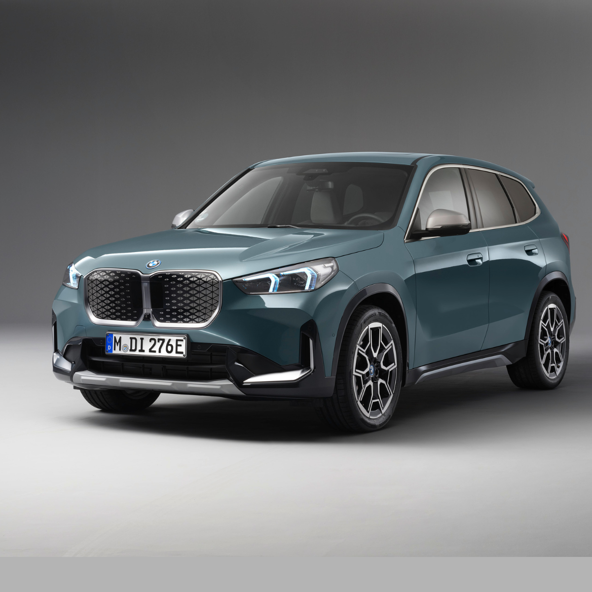 BMW iX1